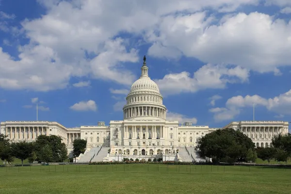 2880px-us_capitol_west_side.jpg